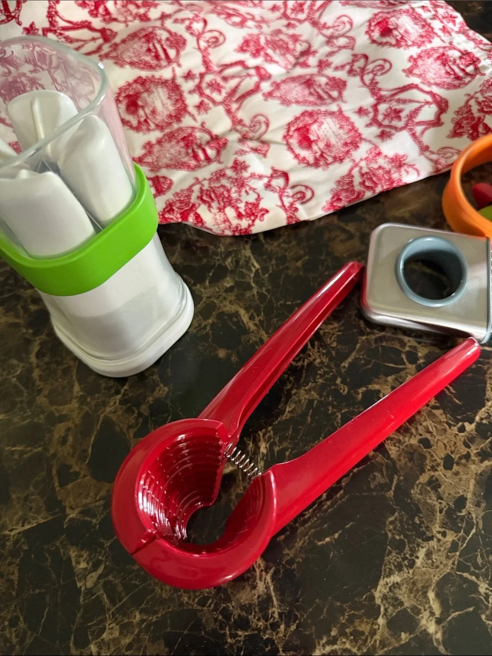 Five Assorted Kitchen Gadgets - Green, Orange & Red